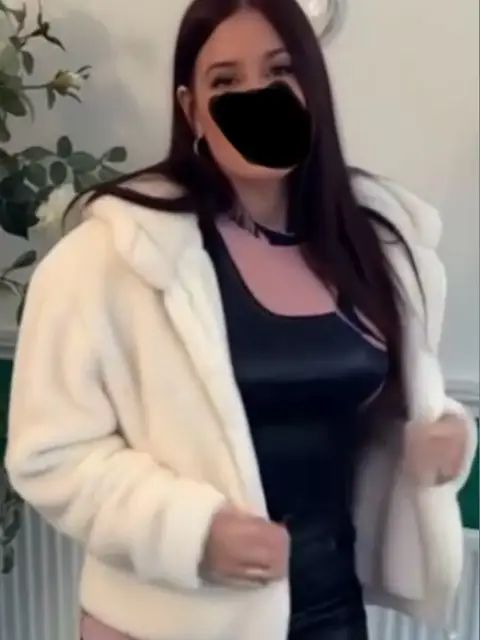 Masked trucker woman on OnlyFans