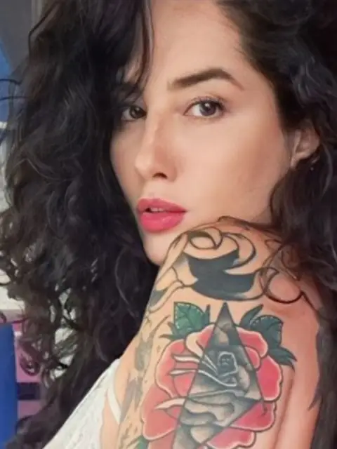 ANGEL DELLA VIC on OnlyFans
