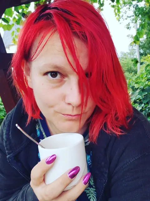 Gothicmom 2 on OnlyFans