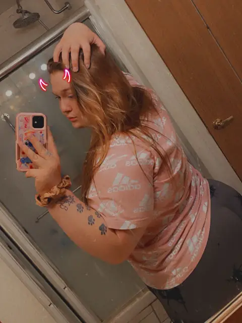 SolarFox420 on OnlyFans