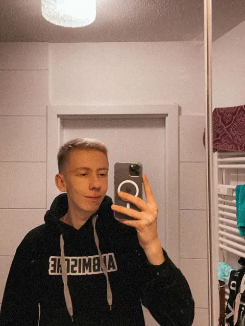 Tom on OnlyFans
