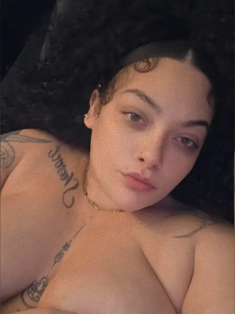Jazzie on OnlyFans