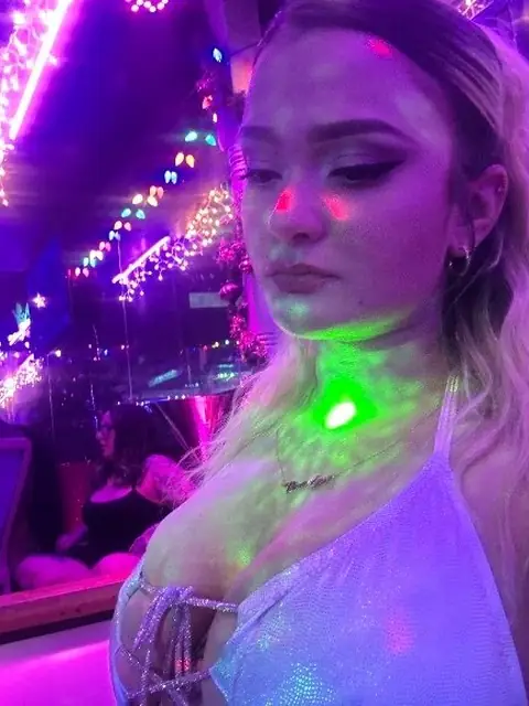 Sonya on OnlyFans