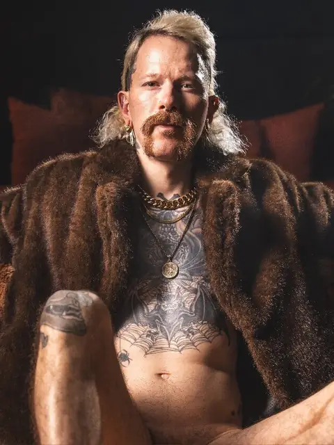 Bobby Lee OnlyFans profile