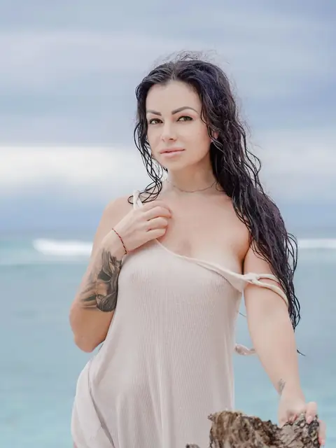 Gennie on OnlyFans