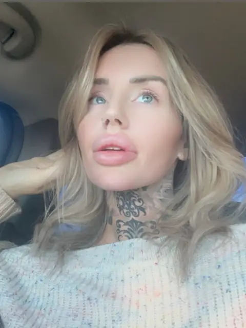 Marabell on OnlyFans