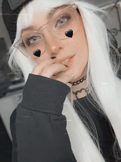 Elle on OnlyFans