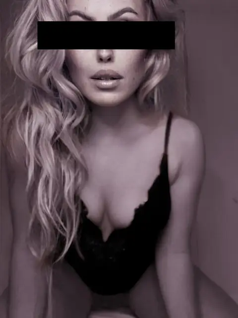 Ella free on OnlyFans