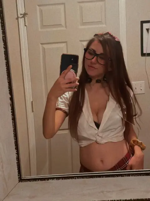 sin OnlyFans profile