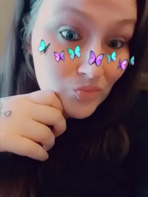 Elizabeth .B. on OnlyFans