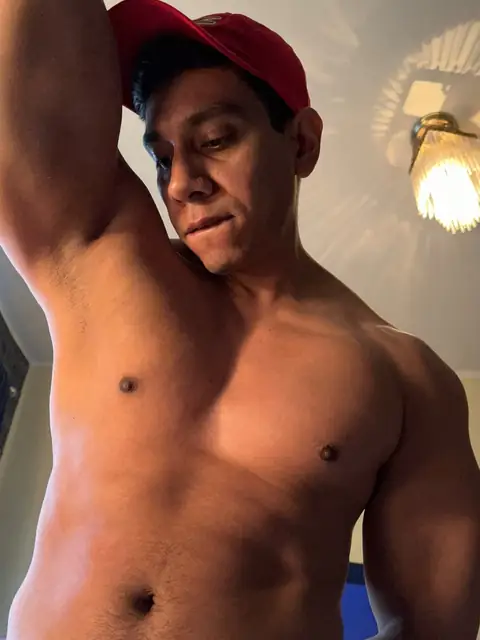Dave Arg elles on OnlyFans