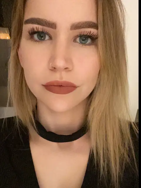 Laura VIP on OnlyFans