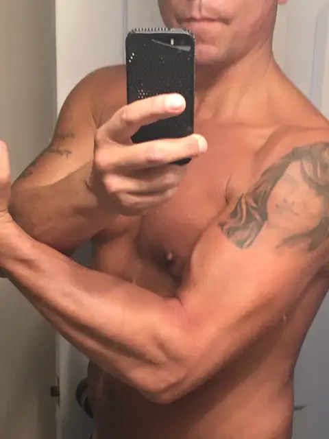 Derekblade2 on OnlyFans