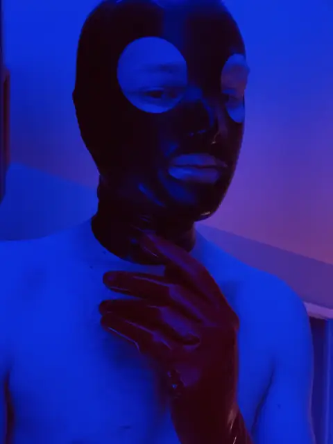 manfromearth on OnlyFans