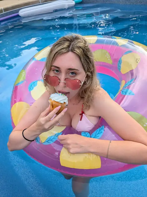 ashley on OnlyFans