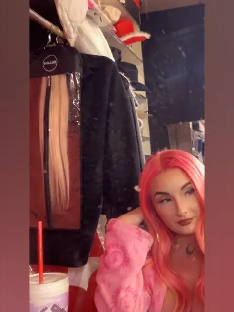 Pink Brat on OnlyFans