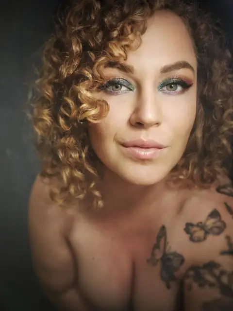Opheliaa on OnlyFans