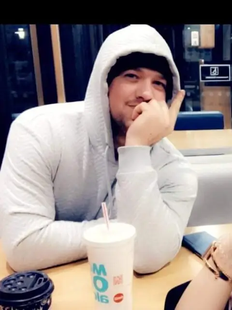 The Middle Aged Mechanic on OnlyFans