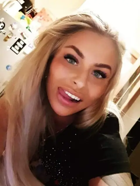 Phoebe Masa ystka on OnlyFans