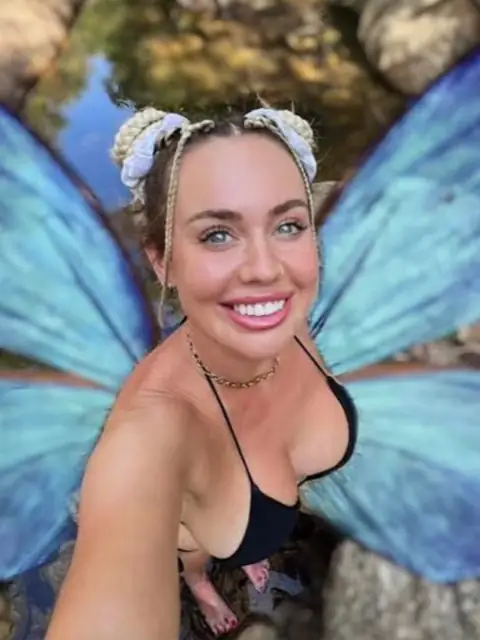 Ember.x OnlyFans profile