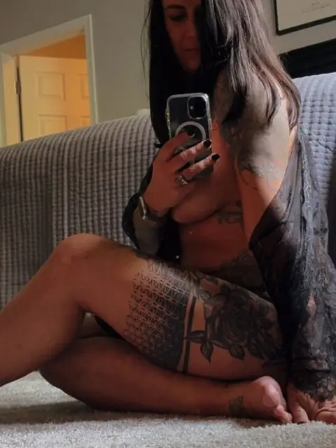 WhisperandaWink OnlyFans profile