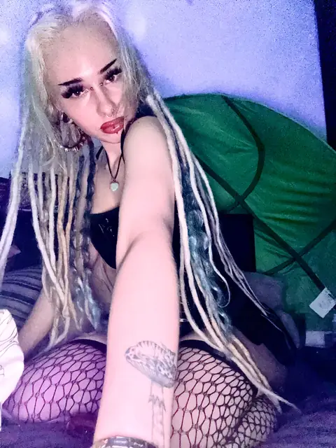 Serenesunsetxfree on OnlyFans