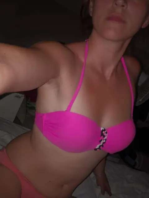 Step-mom Sarah VIP on OnlyFans