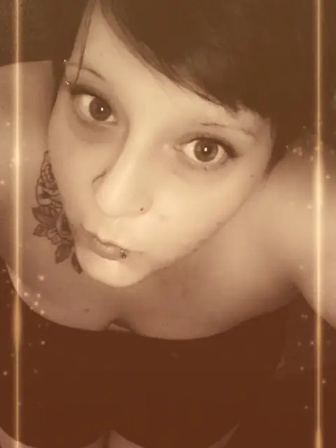 Hazel_Eyes_87 on OnlyFans