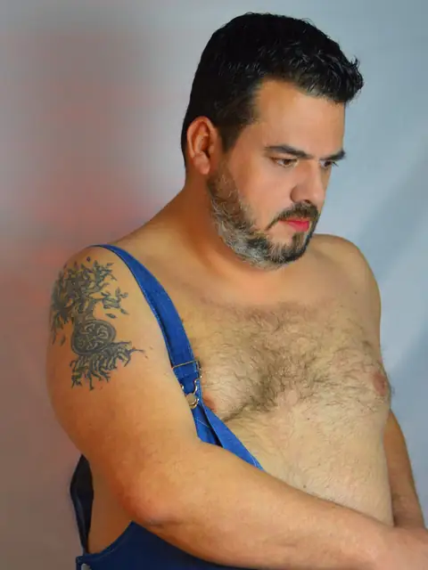 El Chico del Peto on OnlyFans