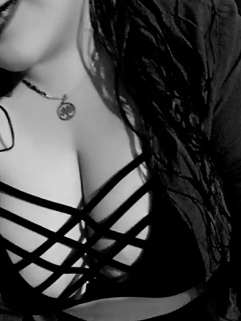 Reina Negra on OnlyFans