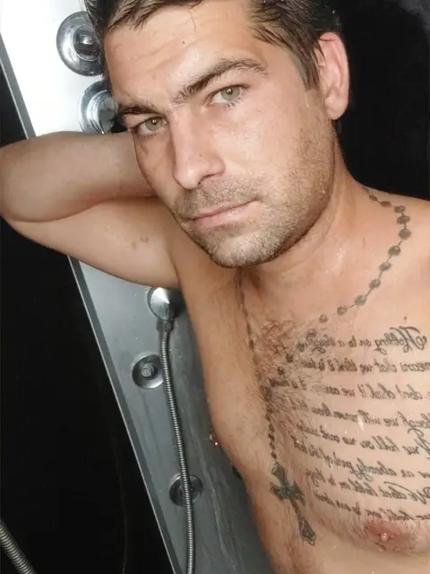 Niceguy89 on OnlyFans