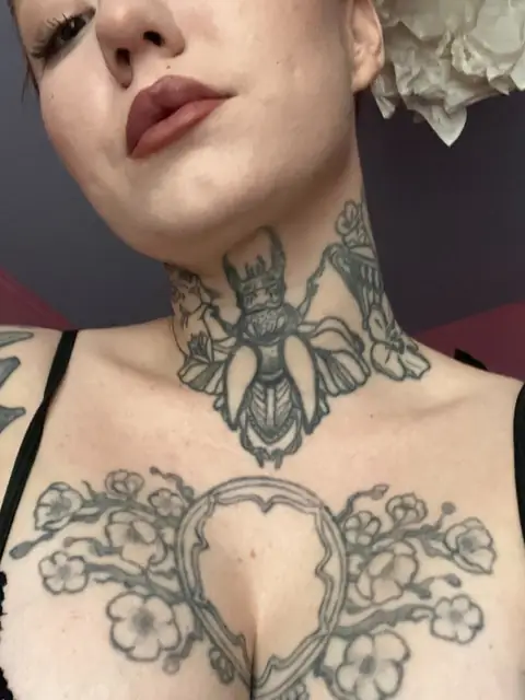 EvaInk on OnlyFans