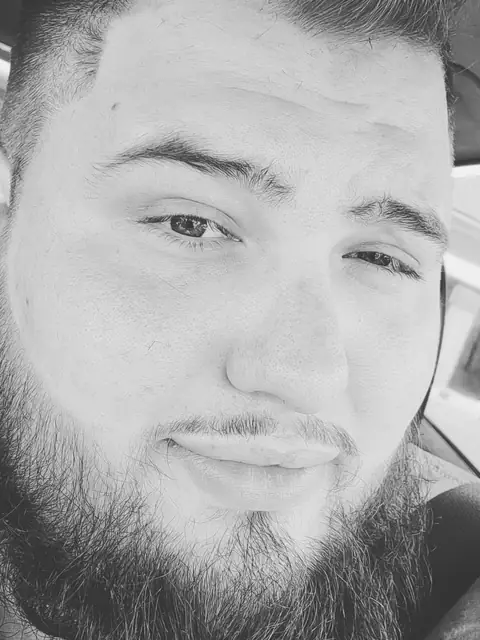 Thehippie1996 on OnlyFans