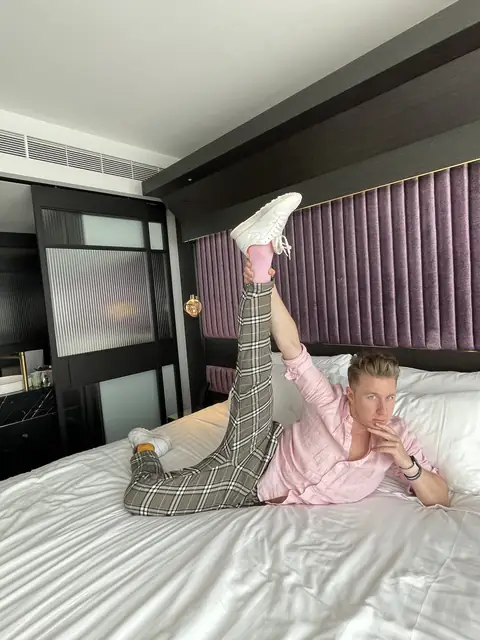 B on OnlyFans