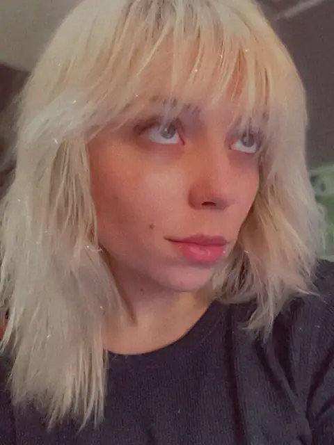 syd on OnlyFans