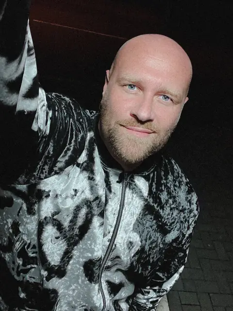 Stefan Tanz on OnlyFans