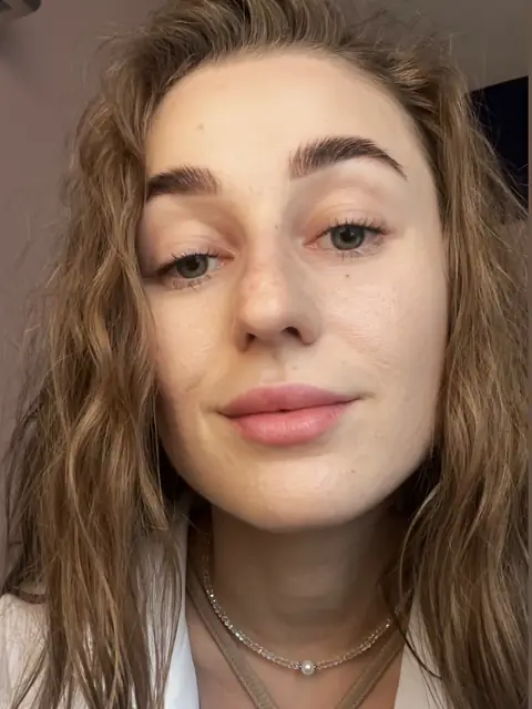 Juli on OnlyFans
