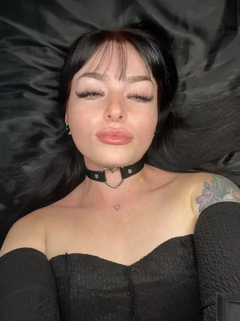 jade (Trans) on OnlyFans