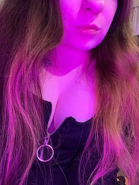 sophie on OnlyFans