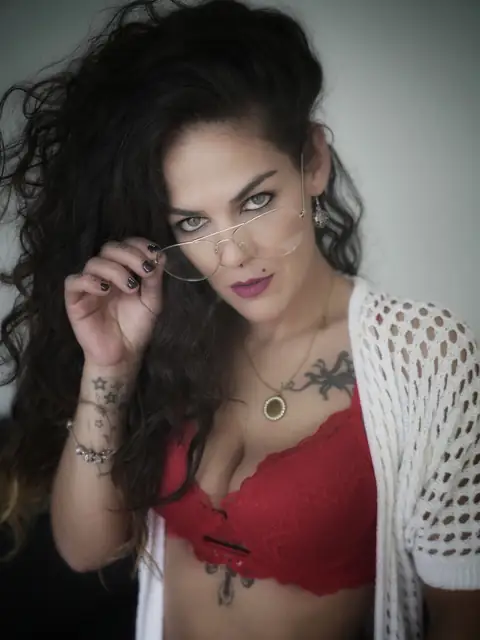 Loba solitaria on OnlyFans