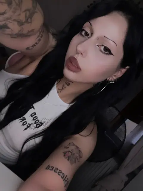 Lilythia on OnlyFans