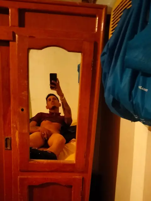 Esteban Martinez on OnlyFans