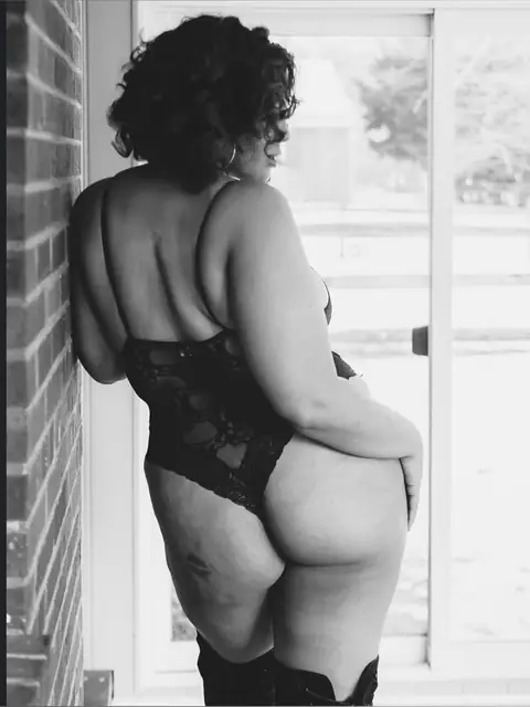 Busty Beauty on OnlyFans
