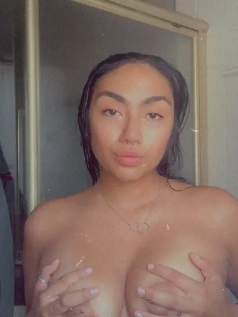 ISA on OnlyFans
