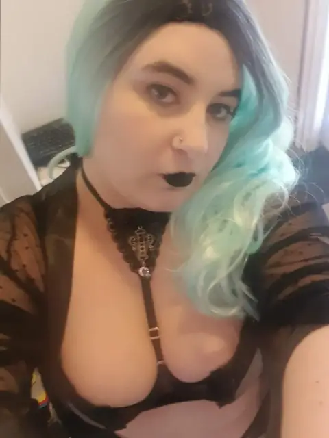 Cinnamon on OnlyFans