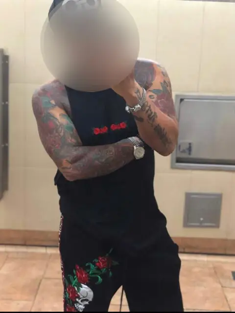 F R E C K L E S N R O S E S on OnlyFans