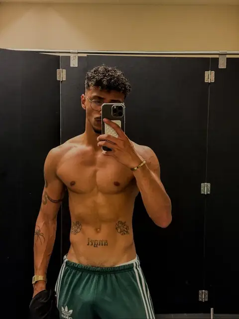 vinicius on OnlyFans
