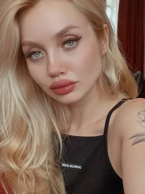 BlondeBaby on OnlyFans