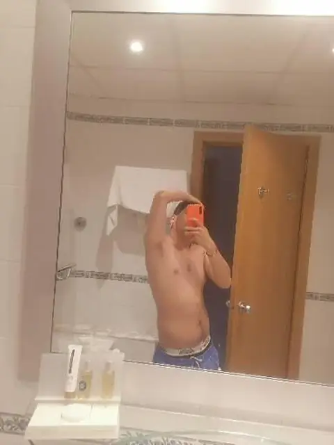 Santi Lunatico on OnlyFans