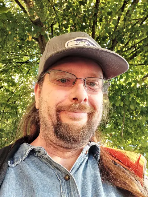 Mike, podcaster, wrestler, fun on OnlyFans